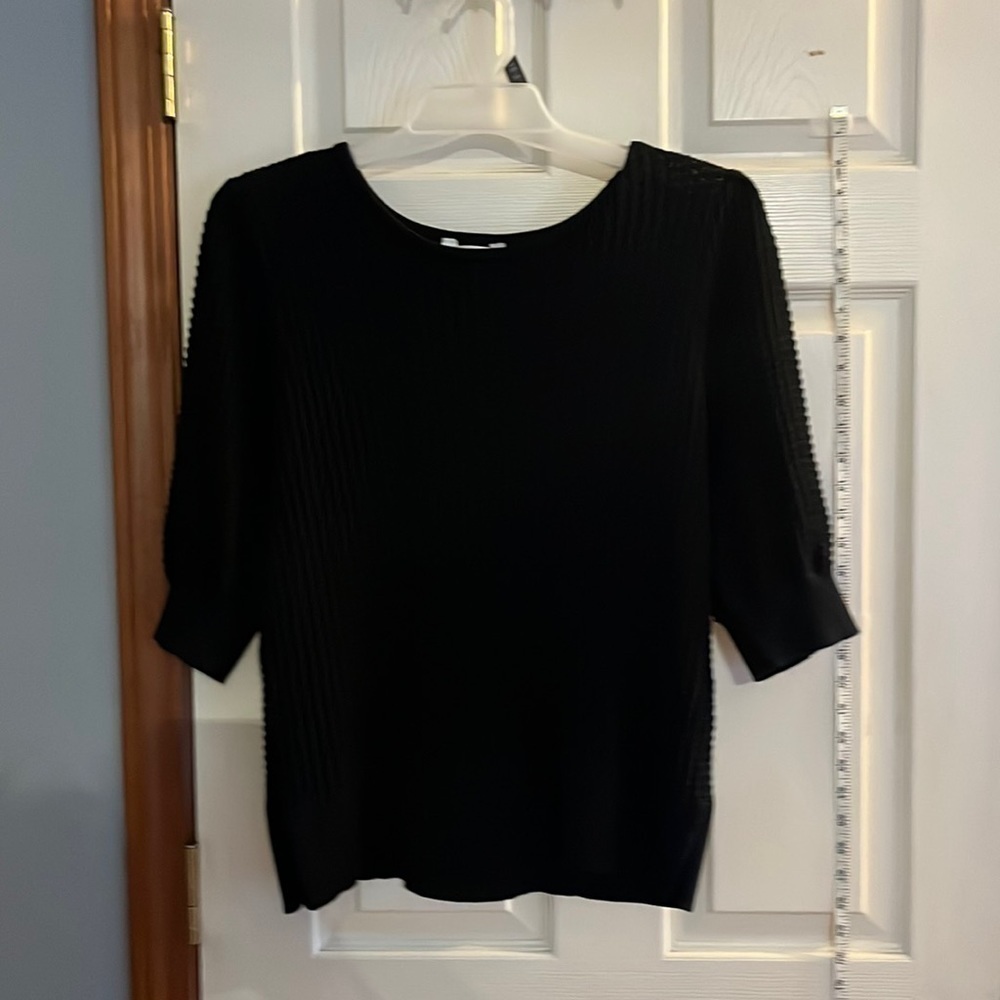 NWT-Terra& sky-size 4X-black scoopneck,  textured sweater with puff sleeves.